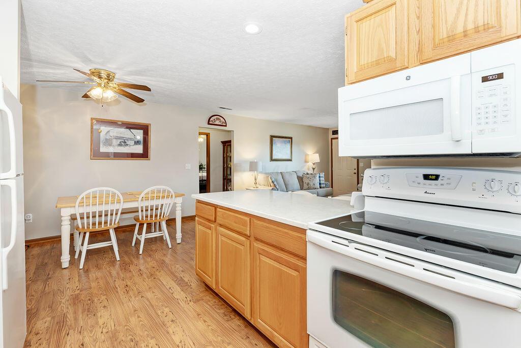 261 Goose Pond Road, Unit B Newark, OH 43055 - Photo 19 of 55 15-Kitchen
