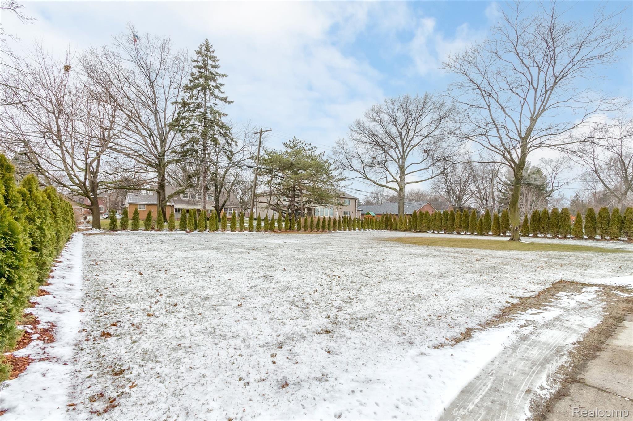 730 Ridgemont Avenue Dearborn, MI 48124 - Photo 42 of 46 42.jpg