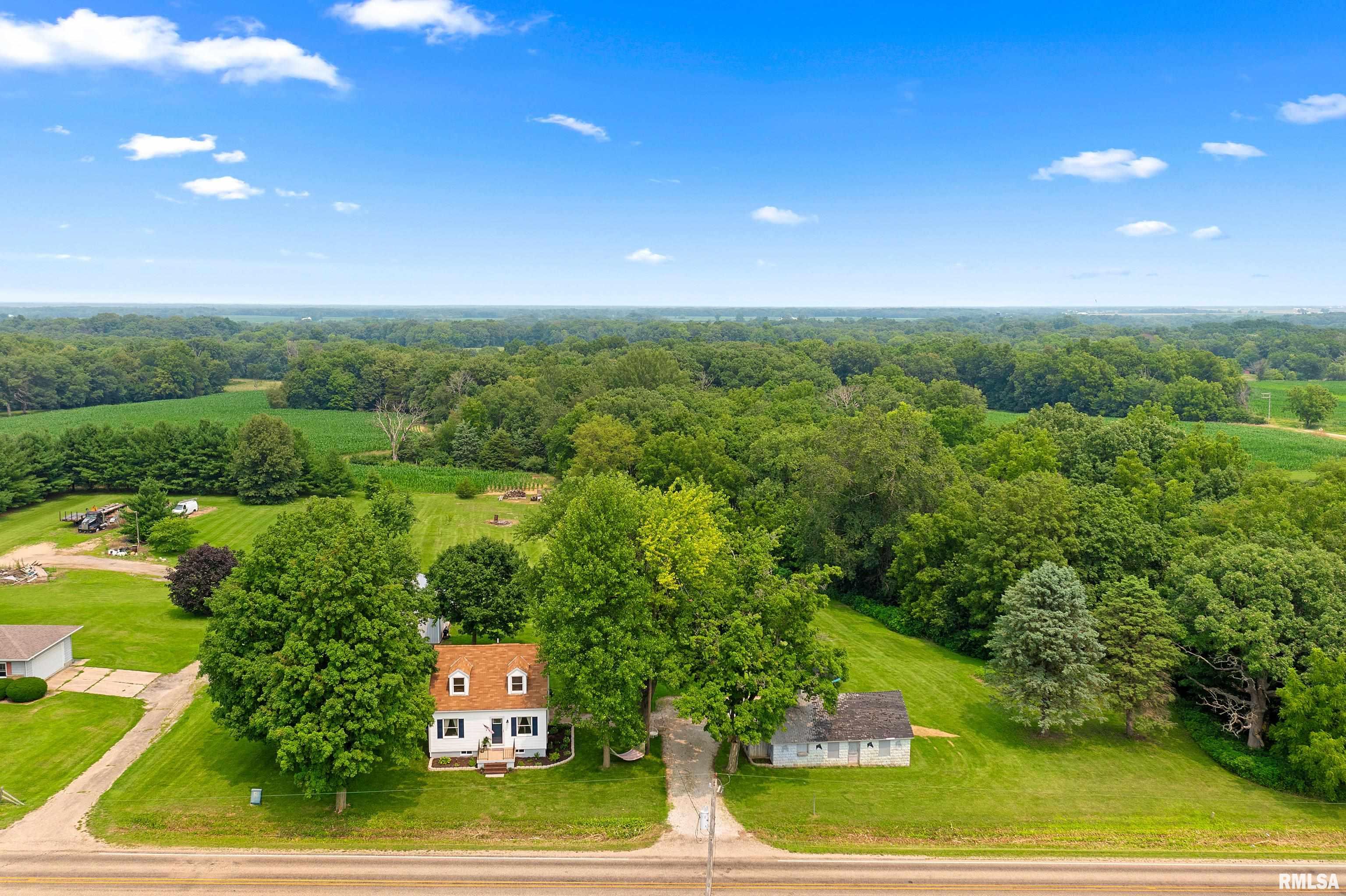 896 Banta Road Lowpoint, IL 61545 - Photo 2 of 47