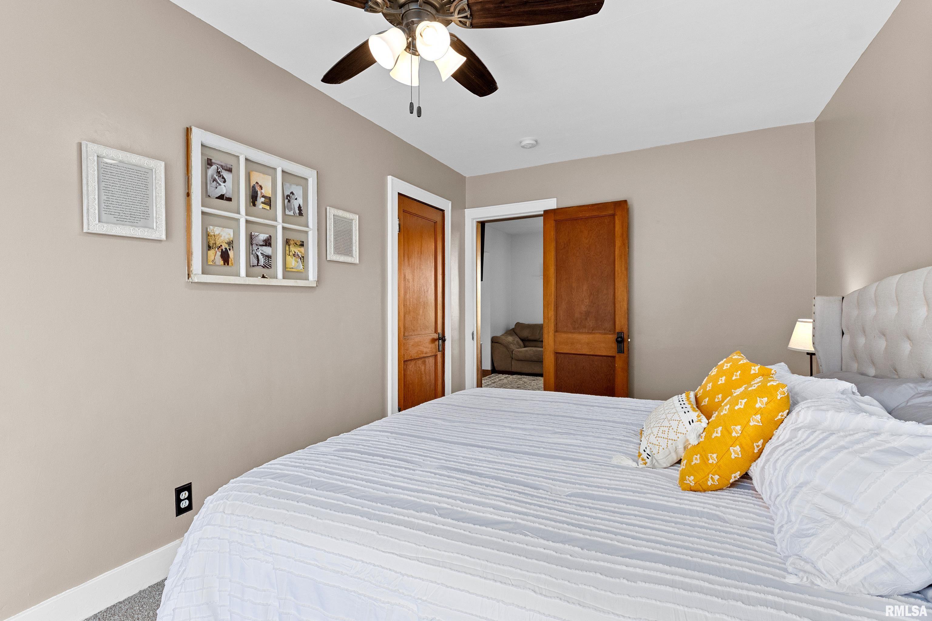 896 Banta Road Lowpoint, IL 61545 - Photo 23 of 47