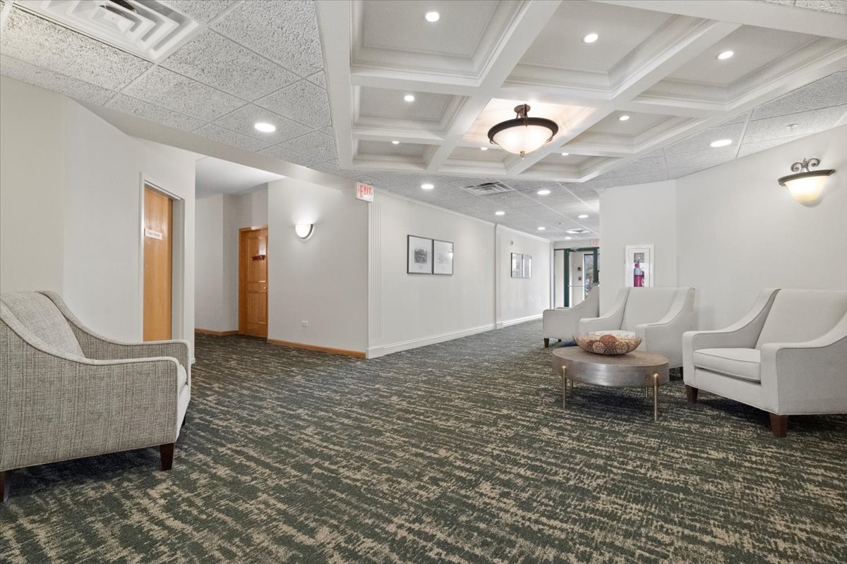 5 West Central Road, Unit 307 Mount Prospect, IL 60056 - Photo 23 of 27 Gallery Image 23