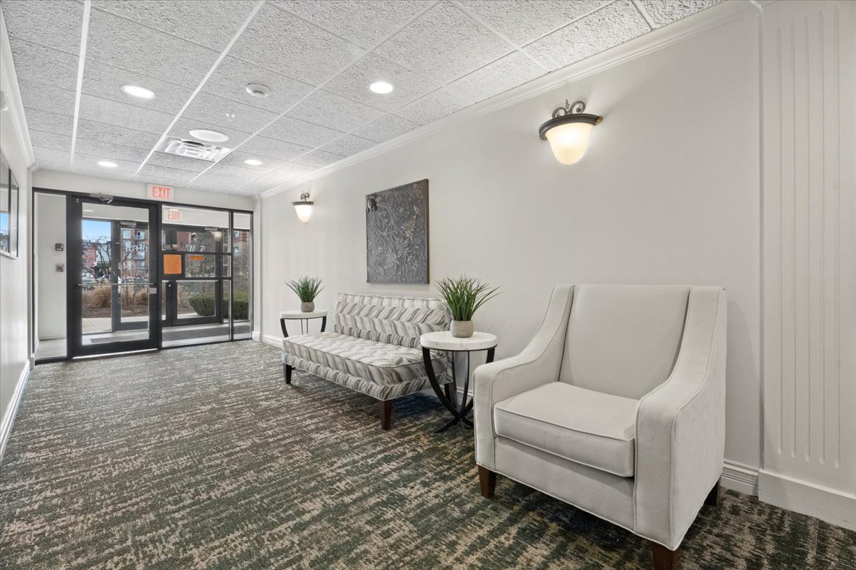 5 West Central Road, Unit 307 Mount Prospect, IL 60056 - Photo 24 of 27 Gallery Image 24