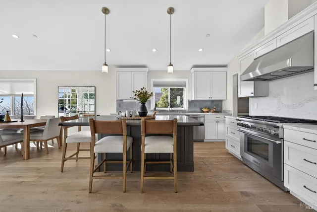 $1,699,999 | 60 Marina Ct Drive, San Rafael, CA 94901