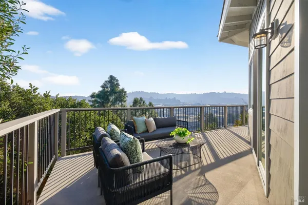 $1,650,000 | 60 Marina Ct Drive, San Rafael, CA 94901