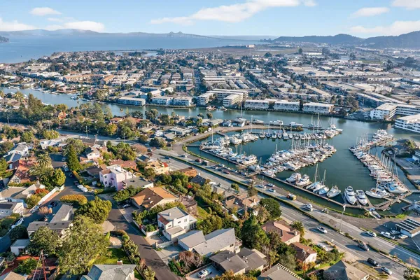 $1,650,000 | 60 Marina Ct Drive, San Rafael, CA 94901