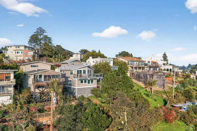$1,699,999 | 60 Marina Ct Drive, San Rafael, CA 94901