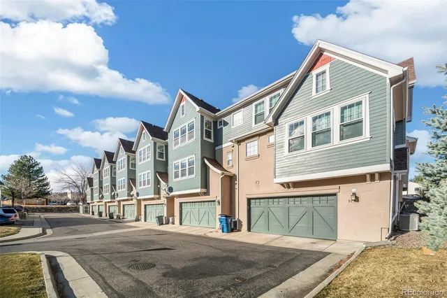 $564,900 | 9763 West Hinsdale Lane, Littleton, CO 80128