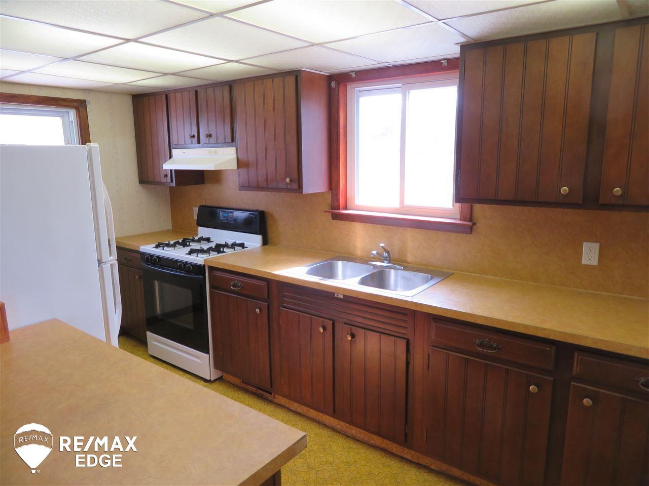 12320 Tuscola Road Clio, MI 48420 - Photo 4 of 26 21561372-3.JPG