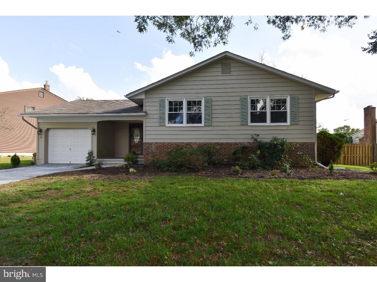 13 Conestoga Road Clementon, NJ 08021 - Photo 4 of 25