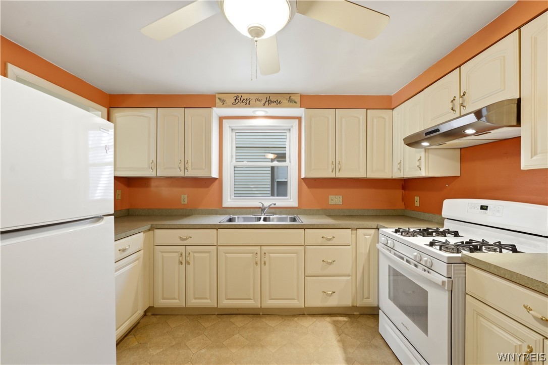 161 Dellwood Road Amherst, NY 14226 - Photo 8 of 49