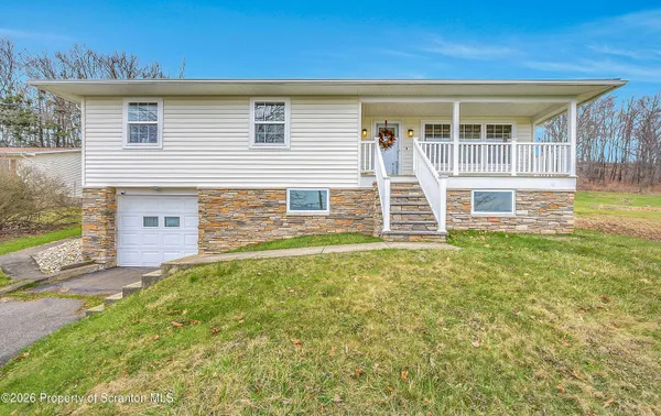 $269,900 | 18 9th Street, Blakely, PA 18447