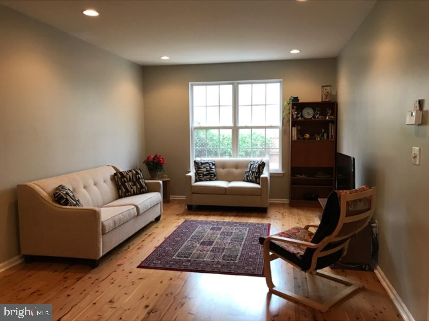 65 Warwick Road West Windsor, NJ 08550 - Photo 3 of 25 Living Room