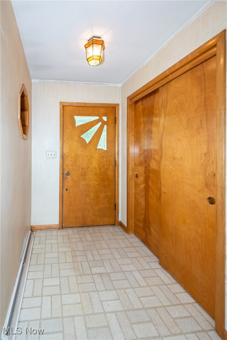 298 Winchester Road Akron, OH 44333 - Photo 4 of 33 Gallery Image 4