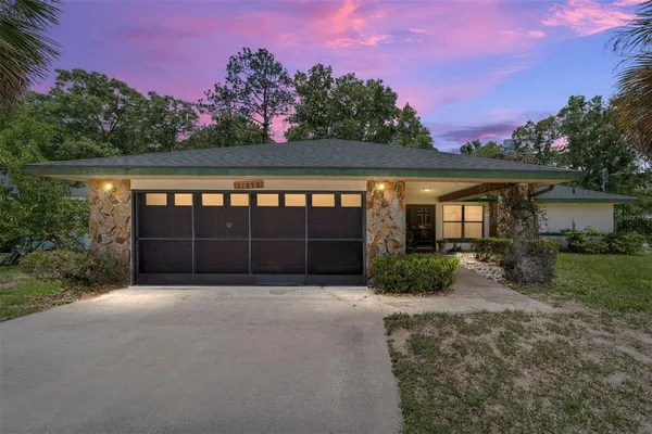 $210,000 | 21090 Southwest Peach Blossom Street, Dunnellon, FL 34431