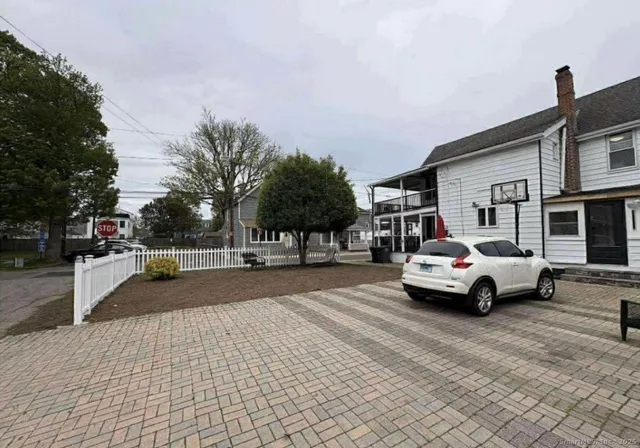 $3,200 | 24 Botsford Avenue, Milford, CT 06460