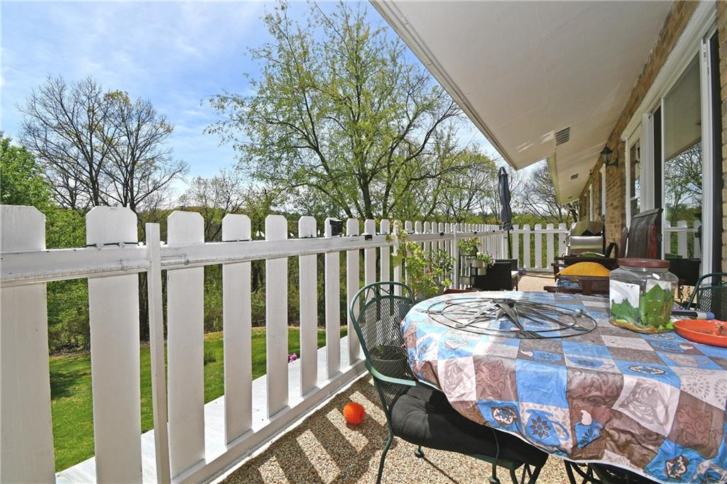 21 Robin Road McKees Rocks, PA 15136 - Photo 28 of 42 Back porch