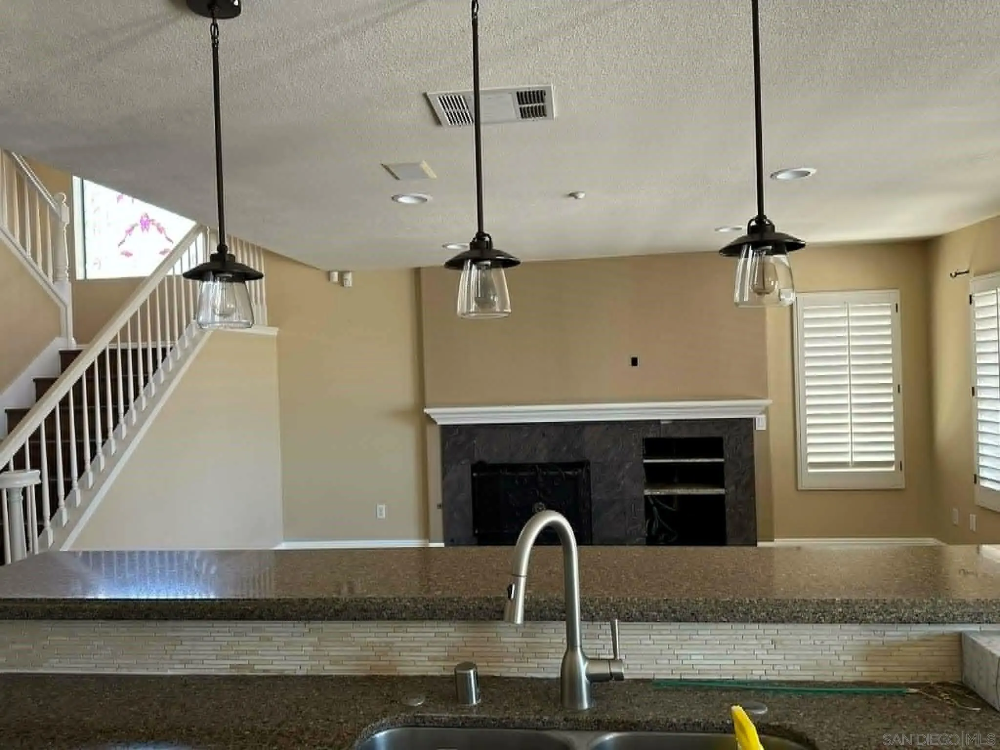 2552 Valley Waters Court Spring Valley, CA 91978 - Photo 10 of 21