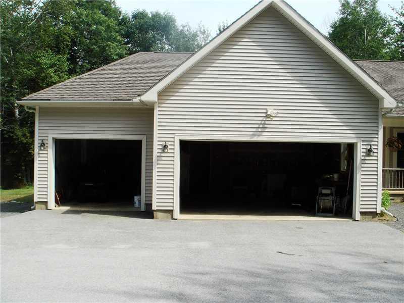73 Stagecoach Road Stockton Springs, ME 04981 - Photo 21 of 33 Garage.