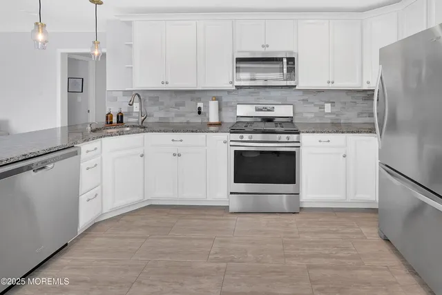 $579,000 | 380 Navesink Avenue, Highlands, NJ 07732