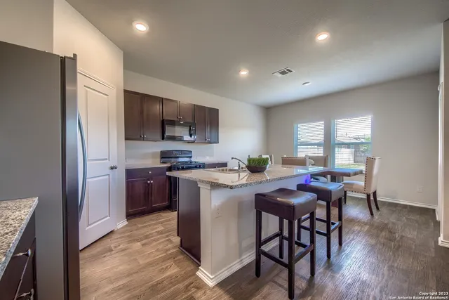 $1,900 | 13915 Arkose, San Antonio, TX 78253