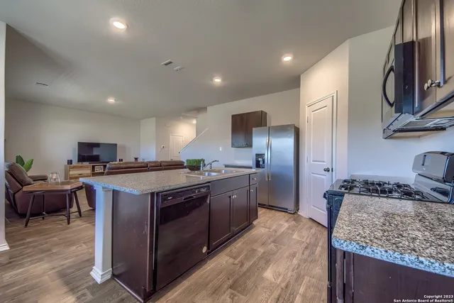 $1,900 | 13915 Arkose, San Antonio, TX 78253