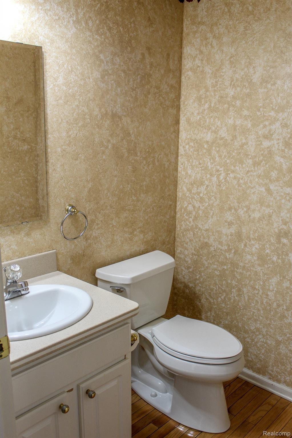 770 Cherry Grove Road Canton, MI 48188 - Photo 19 of 44 Half Bath.jpg