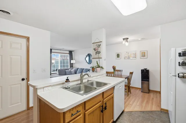 $230,000 | 6240 158th Street West, Unit 59, Apple Valley, MN 55124