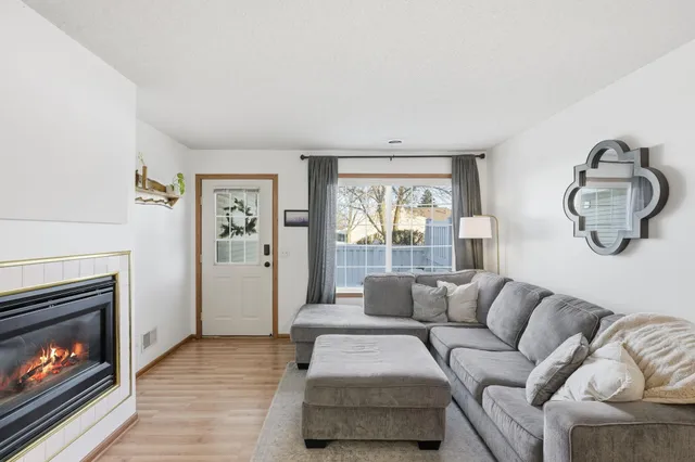 $230,000 | 6240 158th Street West, Unit 59, Apple Valley, MN 55124