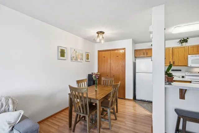 $230,000 | 6240 158th Street West, Unit 59, Apple Valley, MN 55124