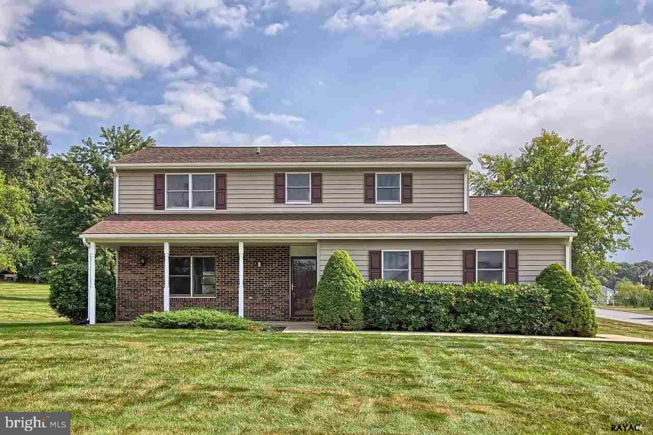 34 Edith Drive Windsor, PA 17366 - Photo 1 of 36 Gallery Image 1
