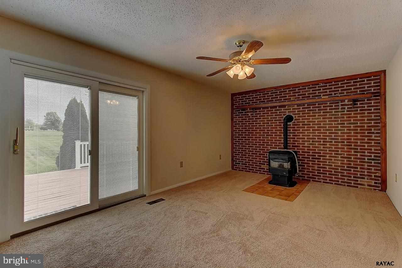 34 Edith Drive Windsor, PA 17366 - Photo 12 of 36 Gallery Image 12