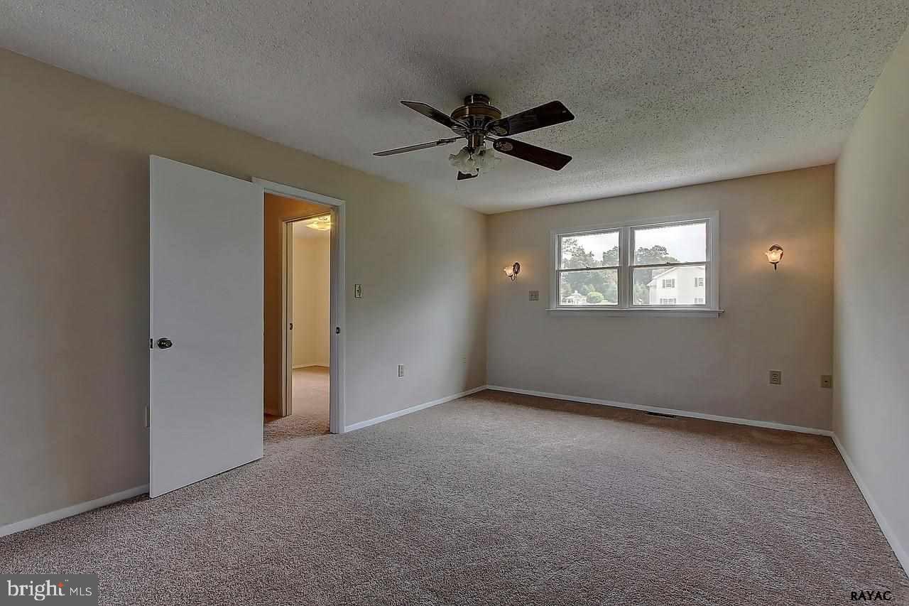 34 Edith Drive Windsor, PA 17366 - Photo 16 of 36 Gallery Image 16