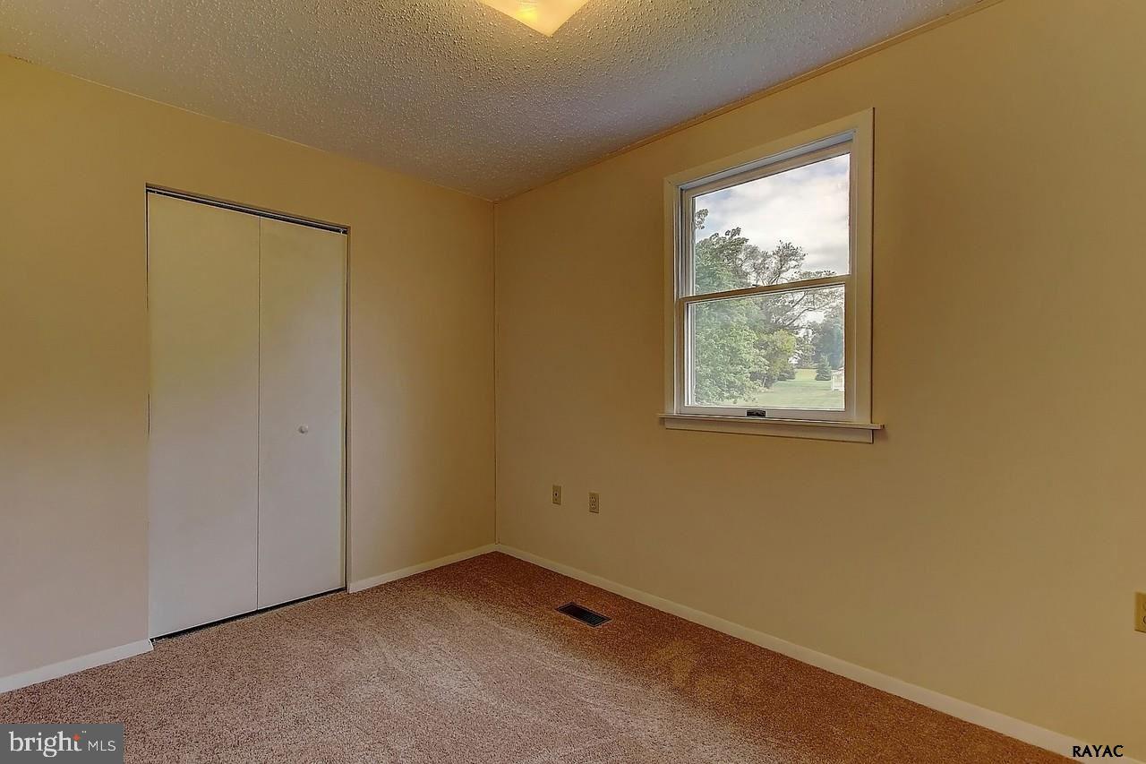 34 Edith Drive Windsor, PA 17366 - Photo 19 of 36 Gallery Image 19
