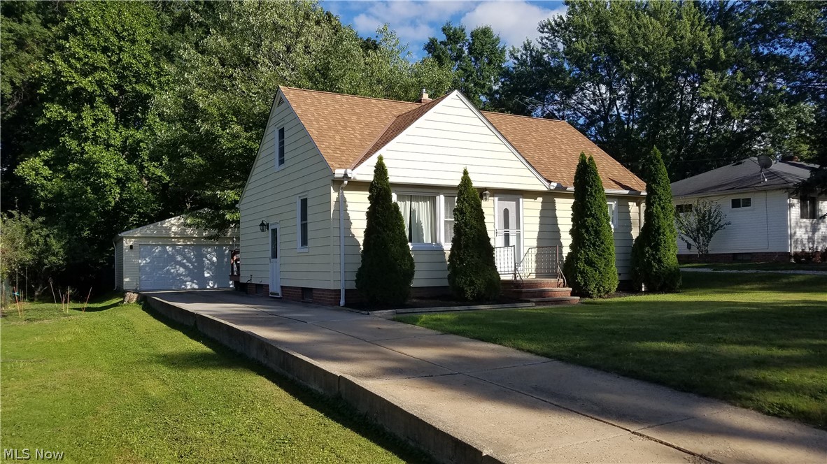 2619 Rockefeller Road Wickliffe, OH 44092 - Photo 1 of 33