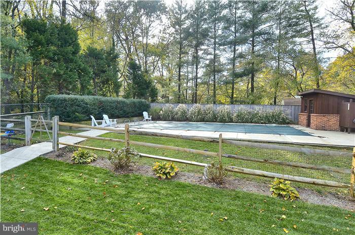 1163 River Bay Road Annapolis, MD 21409 - Photo 20 of 30 Outdoor Pool with Cabana and Shower