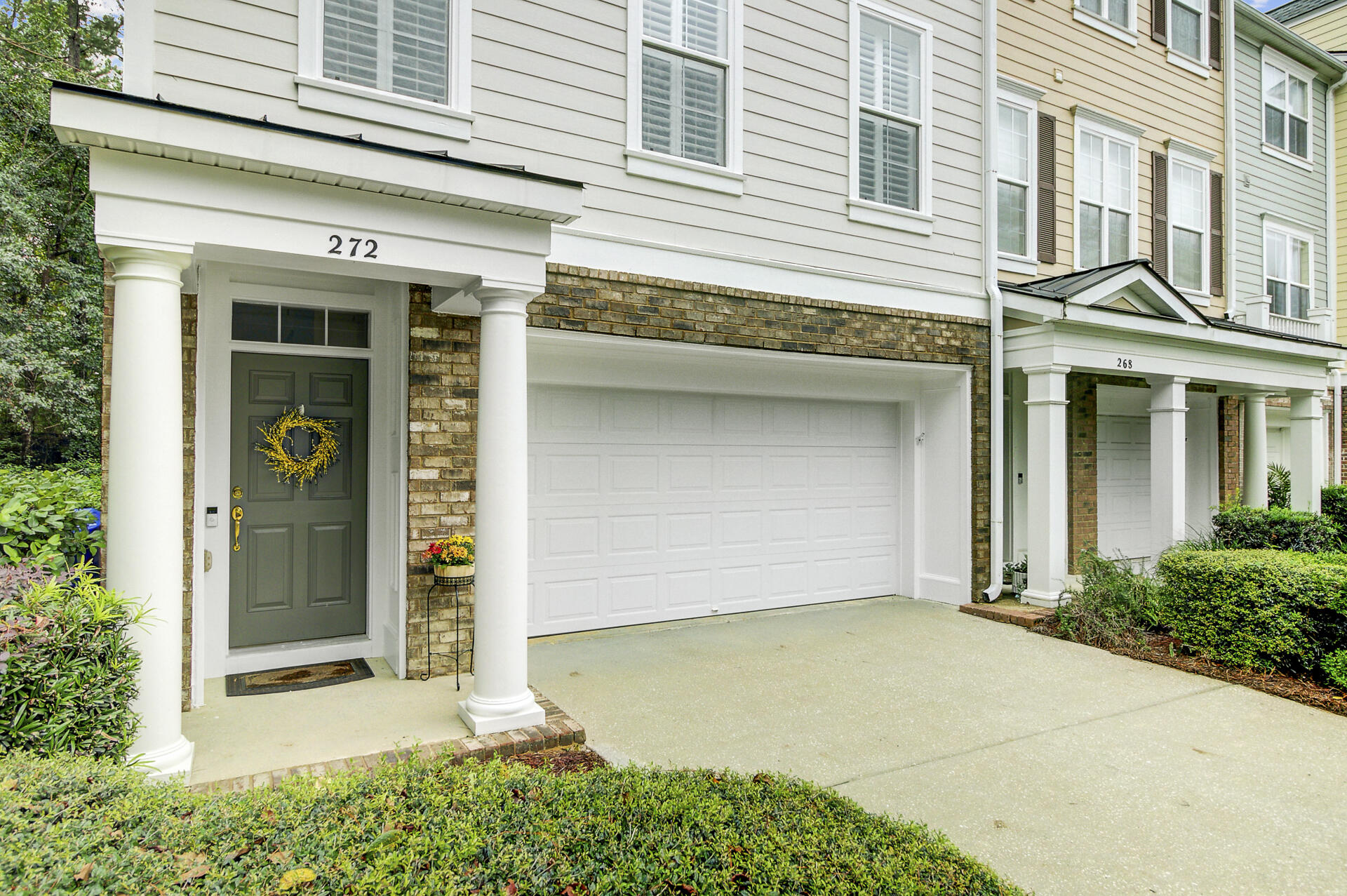 272 Fair Sailing Road Mount Pleasant, SC 29466 - Photo 4 of 47