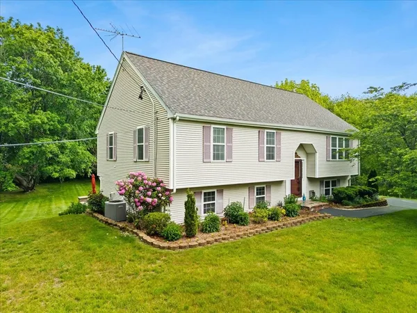 $699,900 | 474 Crescent Street, East Bridgewater, MA 02333