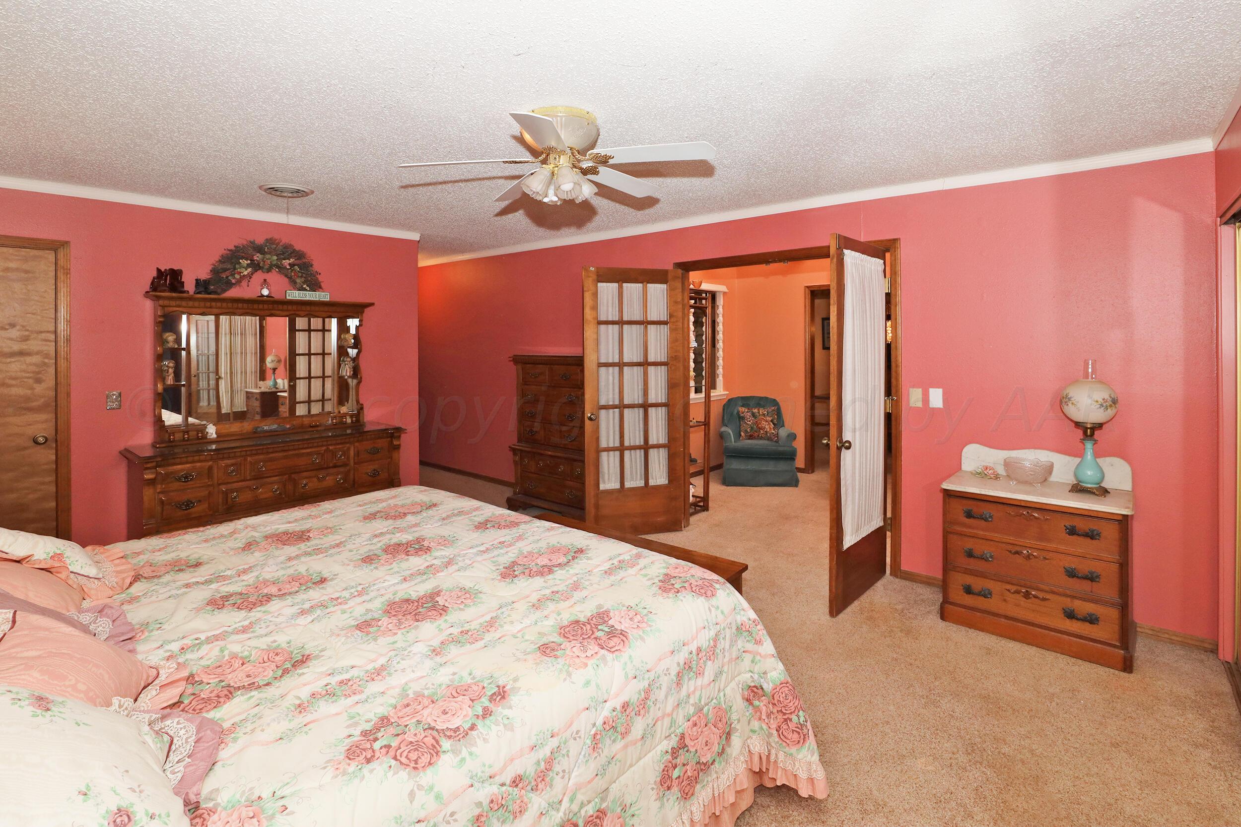 6126 Belpree Road Amarillo, TX 79106 - Photo 19 of 30 Master Bedroom3