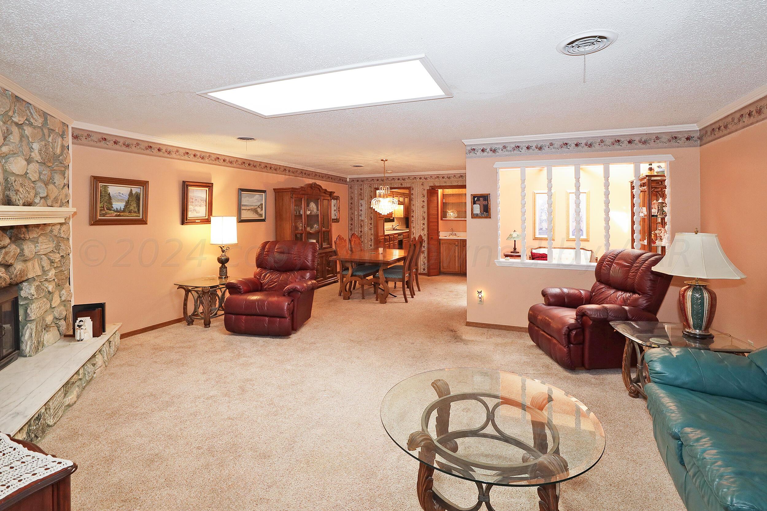 6126 Belpree Road Amarillo, TX 79106 - Photo 4 of 30 Living Area