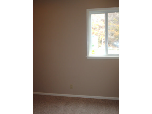 3340 Rio Road Carmel, CA 93923 - Photo 8 of 18 a small space with a window