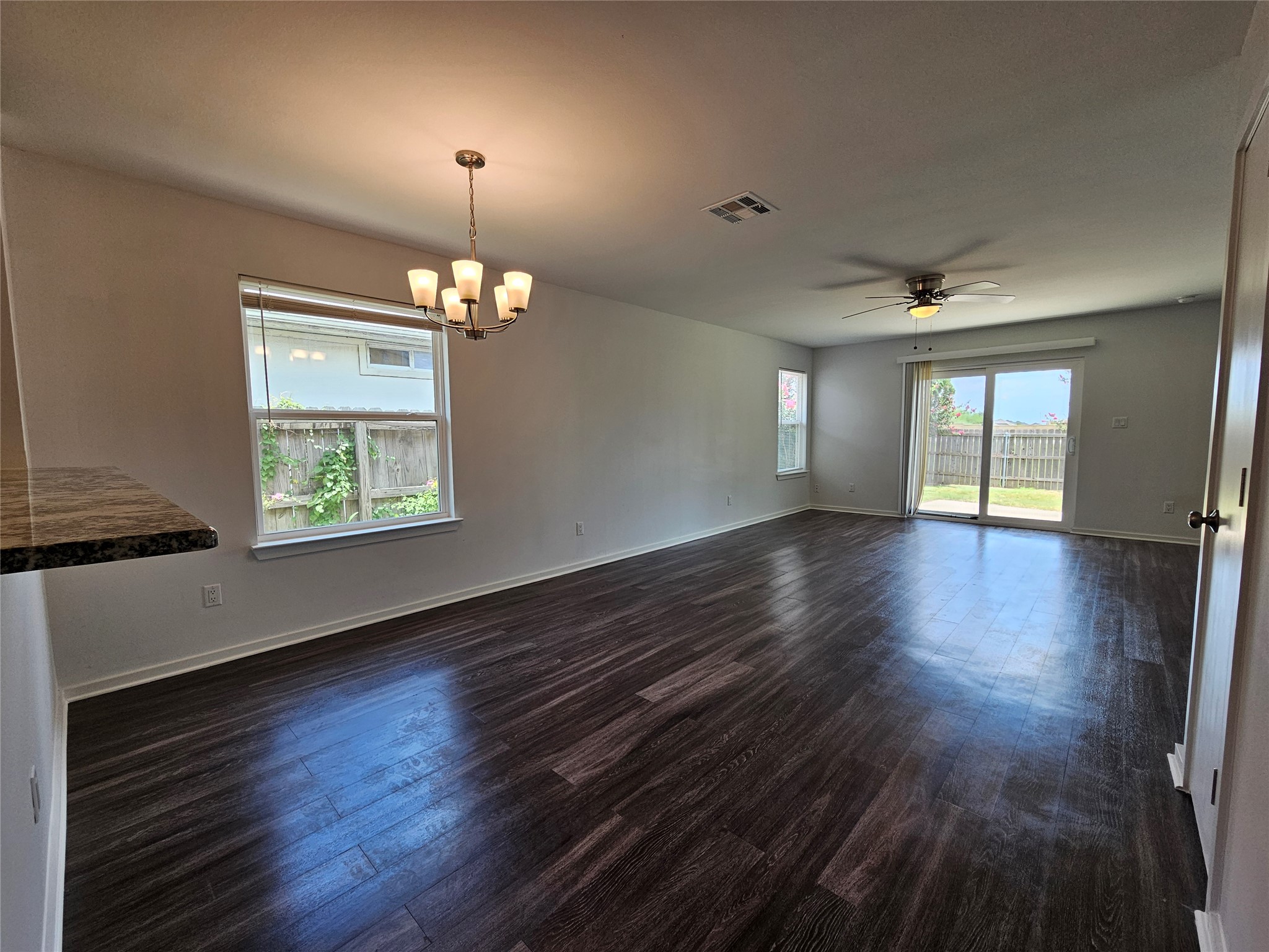 16721 Hamilton Point Circle Manor, TX 78653 - Photo 10 of 32