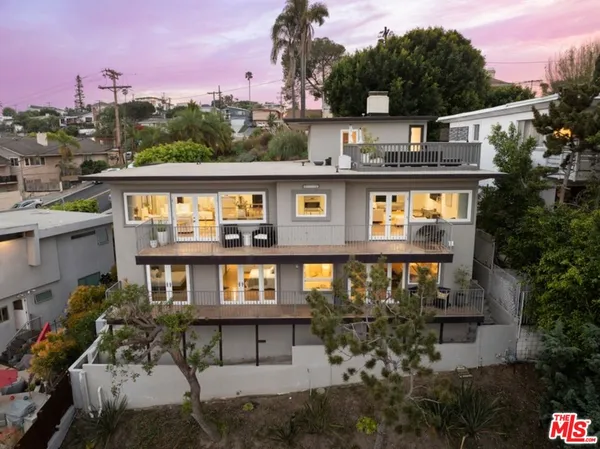 $3,195,000 | 411 Rees Street, Playa del Rey, CA 90293