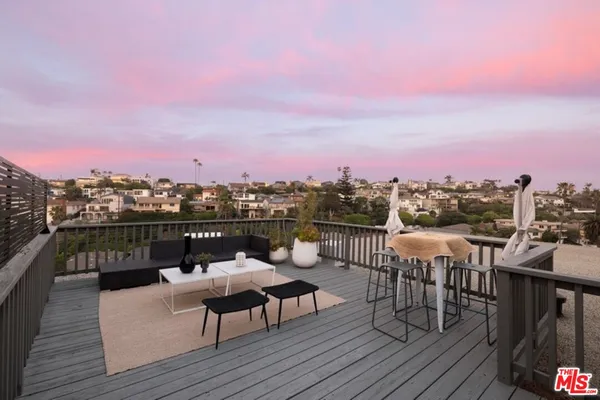 $3,195,000 | 411 Rees Street, Playa del Rey, CA 90293