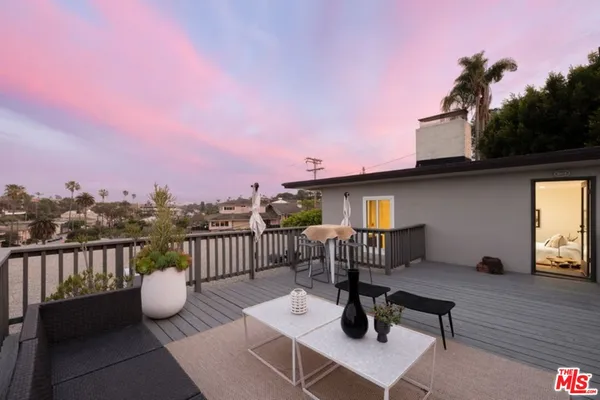 $3,195,000 | 411 Rees Street, Playa del Rey, CA 90293