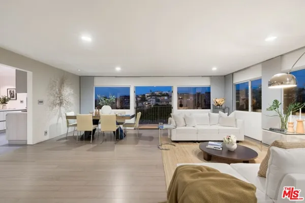 $3,195,000 | 411 Rees Street, Playa del Rey, CA 90293