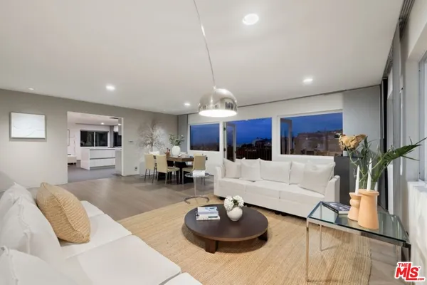 $3,195,000 | 411 Rees Street, Playa del Rey, CA 90293