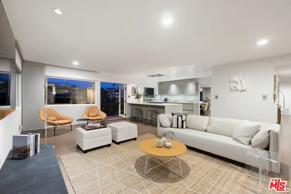 $3,195,000 | 411 Rees Street, Playa del Rey, CA 90293
