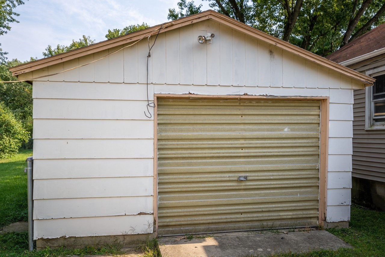 3538 Leesburg Road Fort Wayne, IN 46808 - Photo 5 of 17