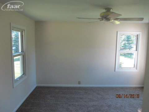 7131 Silver Lake Road Linden, MI 48451 - Photo 13 of 22 20367730-12.JPG