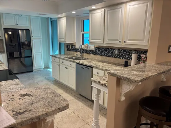 $6,200 | 1600 Gulf Boulevard, Unit 1016, Clearwater Beach, FL 33767